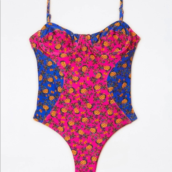 Farm Rio Fruits Dots One Piece Swimsuit sz M 175$ - Picture 2 of 15